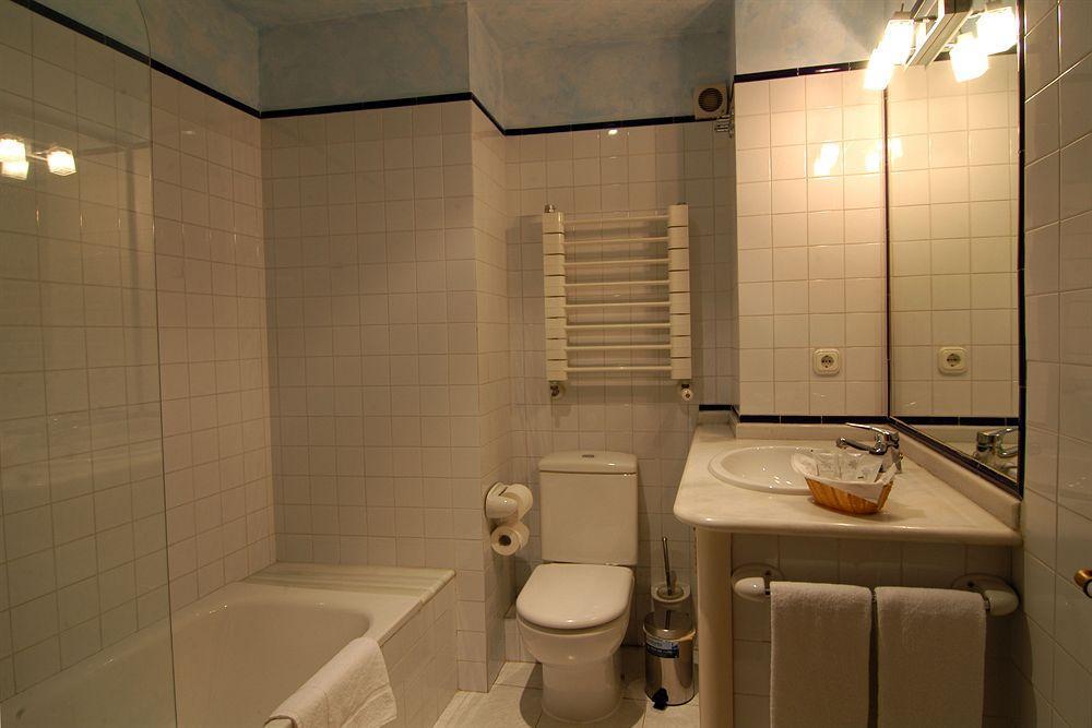 Hostal Santo Grial Santiago de Compostella Buitenkant foto
